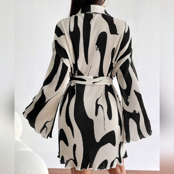 Allover Print Belted Shirt Dress - Picture 5 of 5